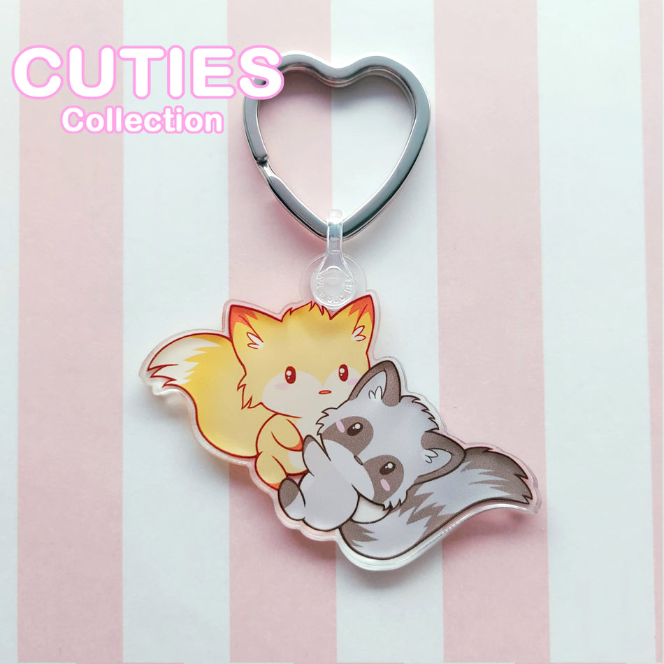 CUTIES Hug Keyring