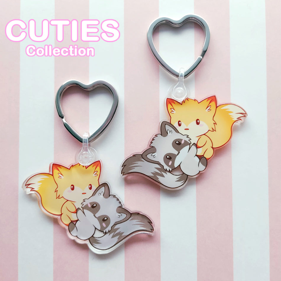 CUTIES Hug Keyring