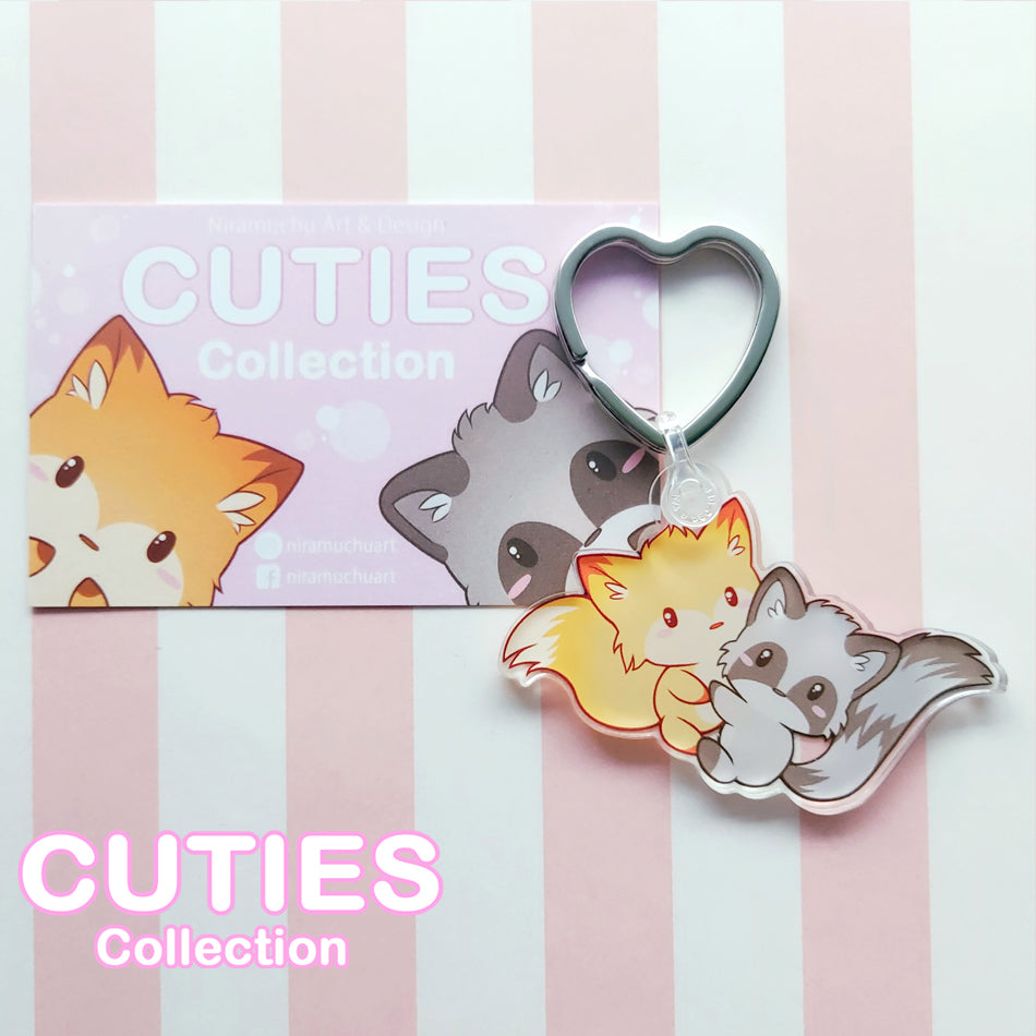 CUTIES Hug Keyring