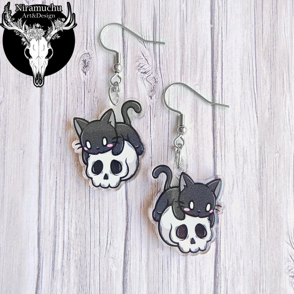 Kuroineko Skull Kitty Earrings