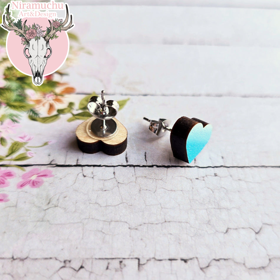 Lavliqe Heart Ear Studs