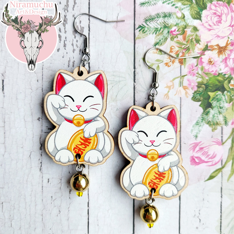 Manga Cafe Maneki Neko White Earrings
