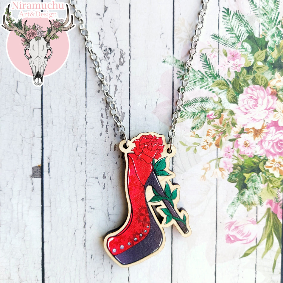 Rose Stiletos Kaulakoru