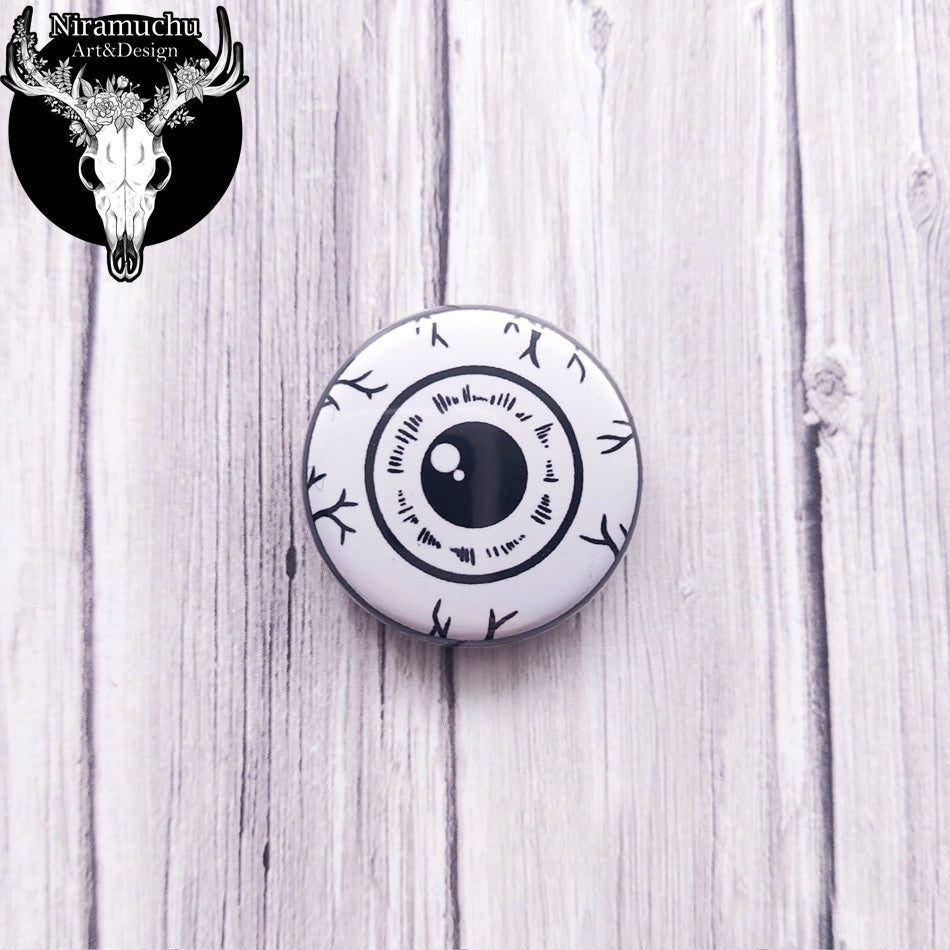 Witchy Vibes Minipinssi: Eye