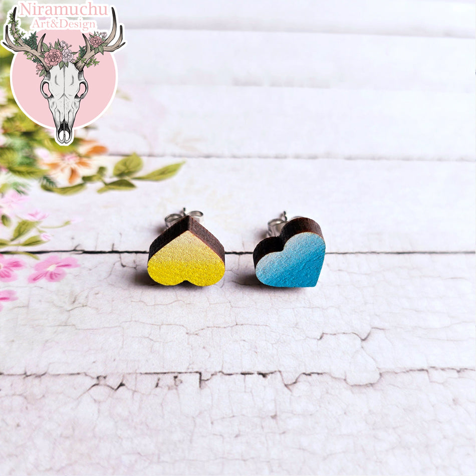 Lavliqe Heart Ear Studs