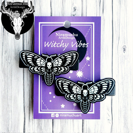 Witchy Vibes Moth Hiusklipsit